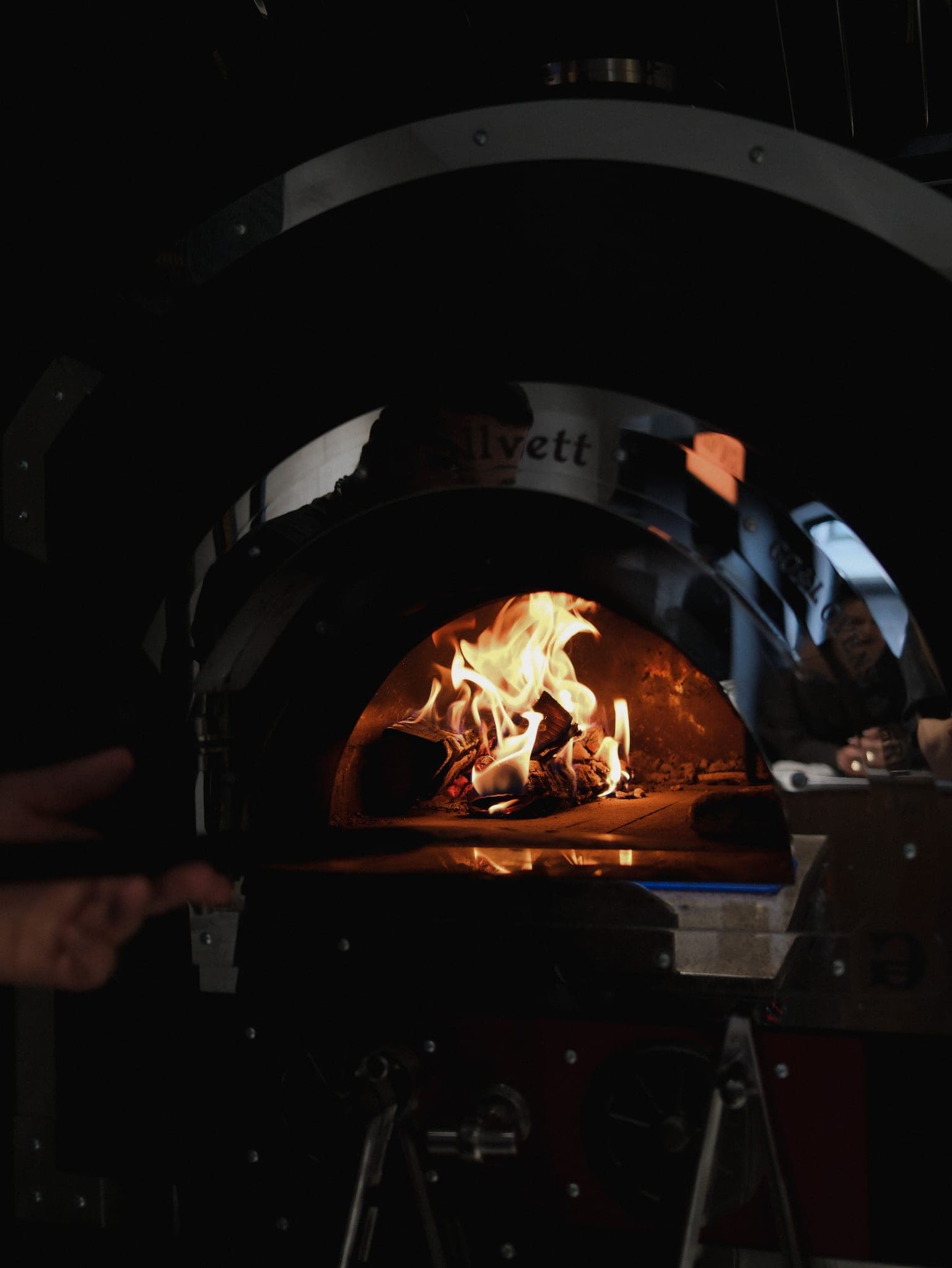 Pizza w piecu opalanym drewnem